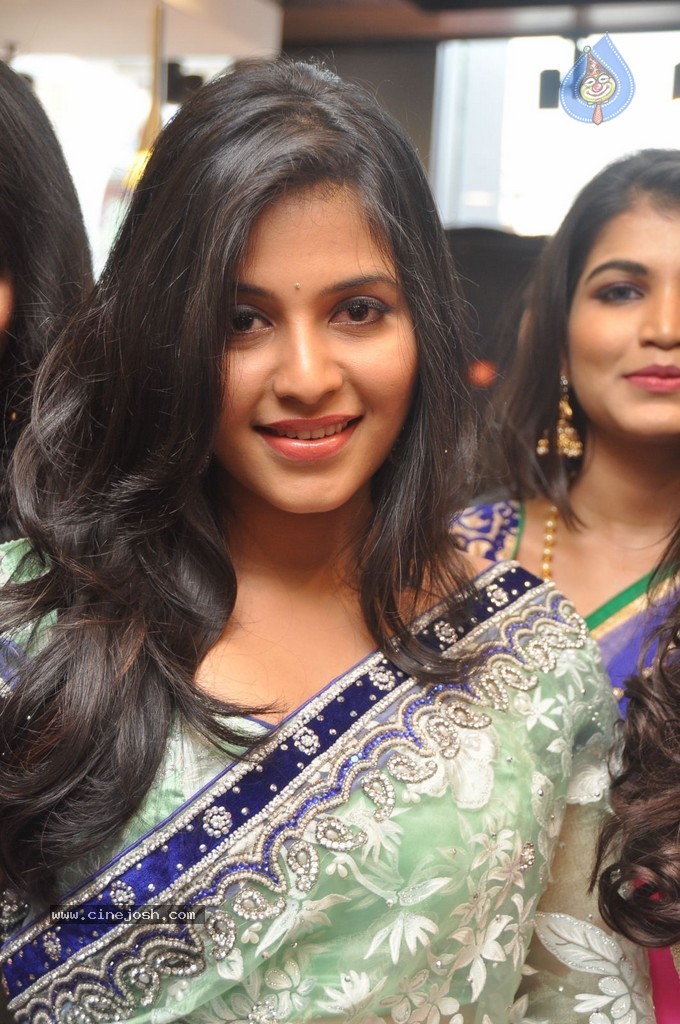 Anjali Latest PHotos - 57 / 66 photos