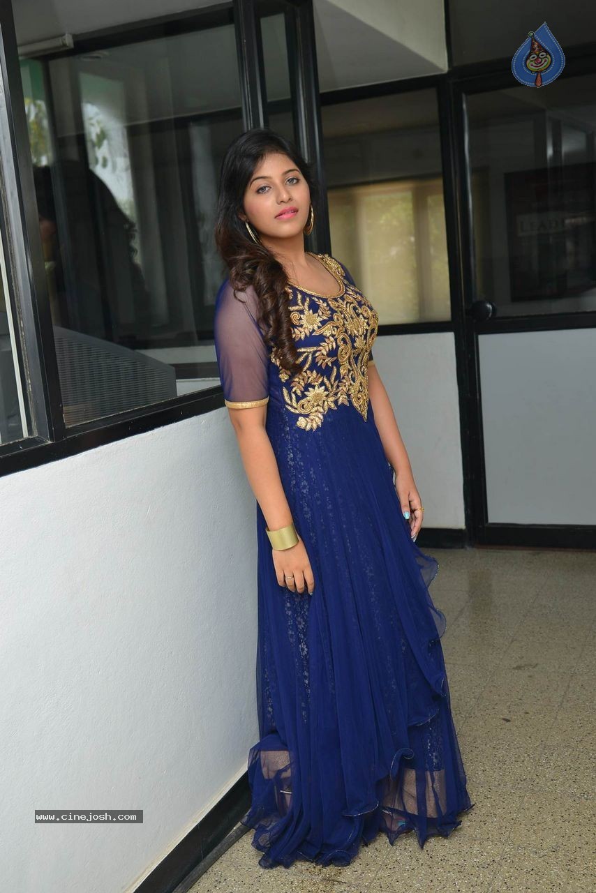 Anjali Latest Photos - 16 / 93 photos