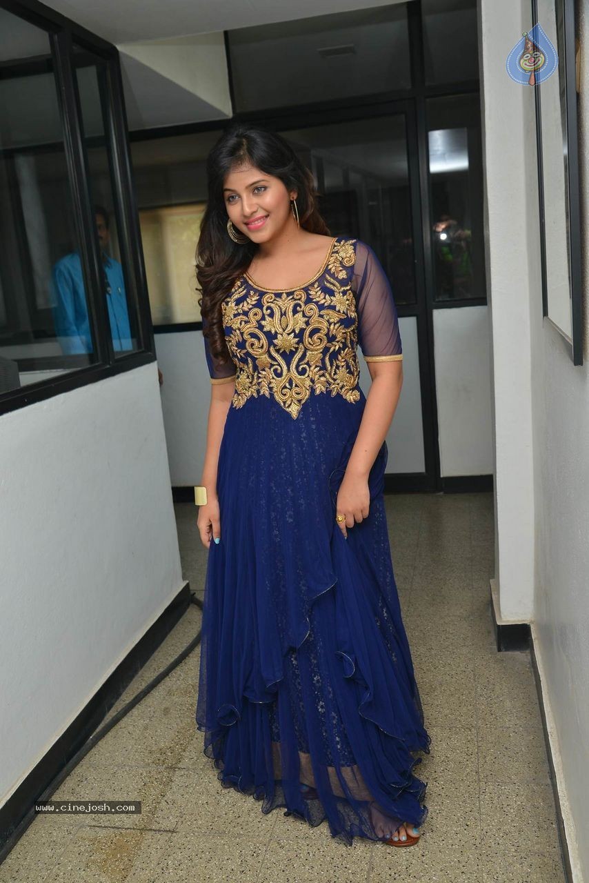 Anjali Latest Photos - 17 / 93 photos