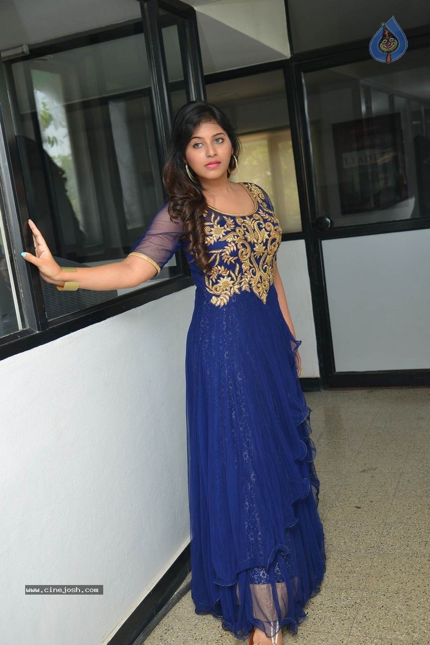 Anjali Latest Photos - 41 / 93 photos