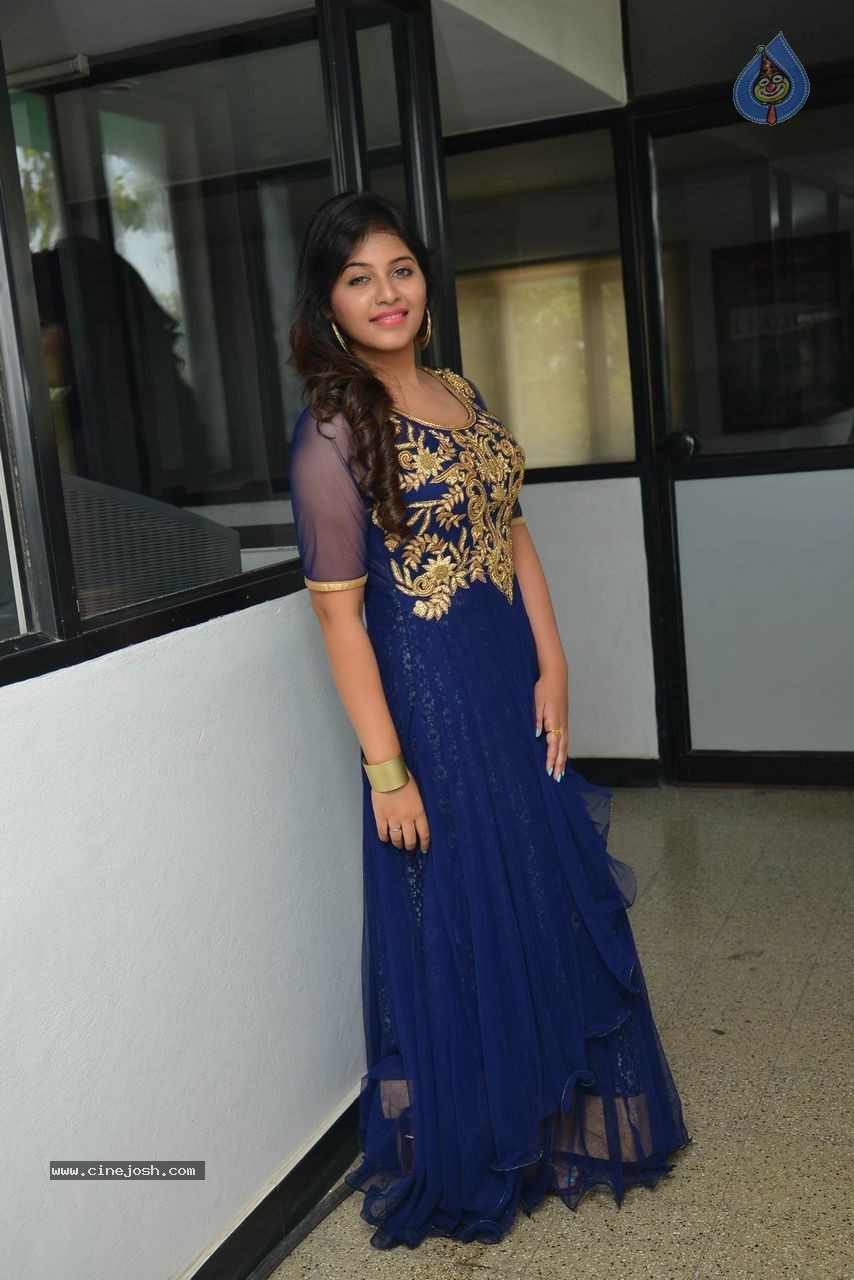 Anjali Latest Photos - 62 / 93 photos