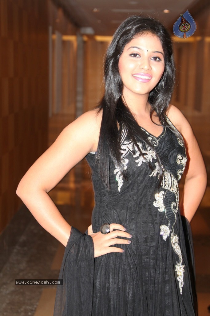 Anjali New Photos - 41 / 57 photos