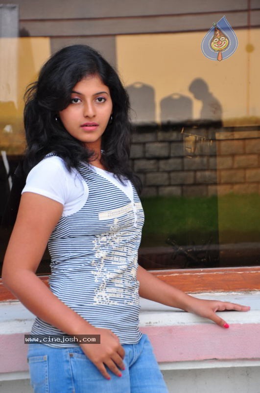 Anjali Photos - 4 / 110 photos