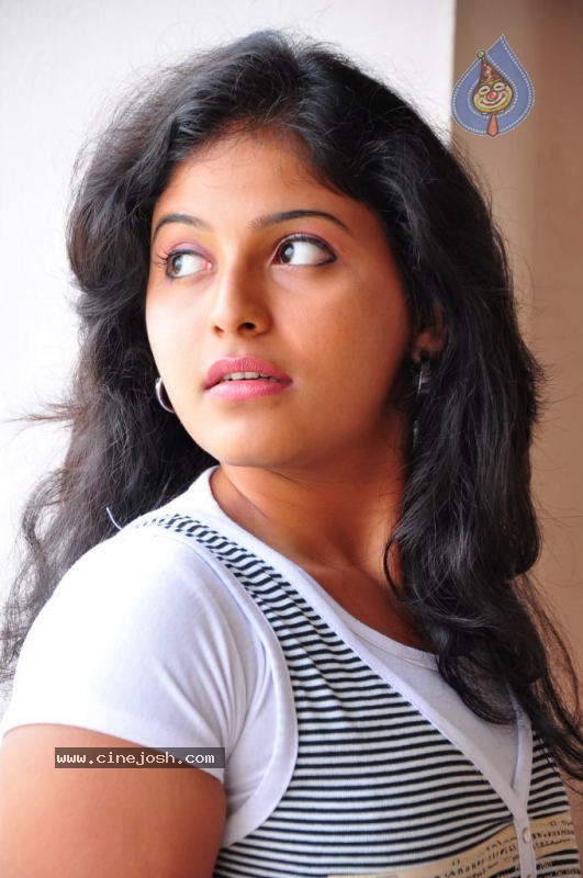 Anjali Photos - 41 / 110 photos