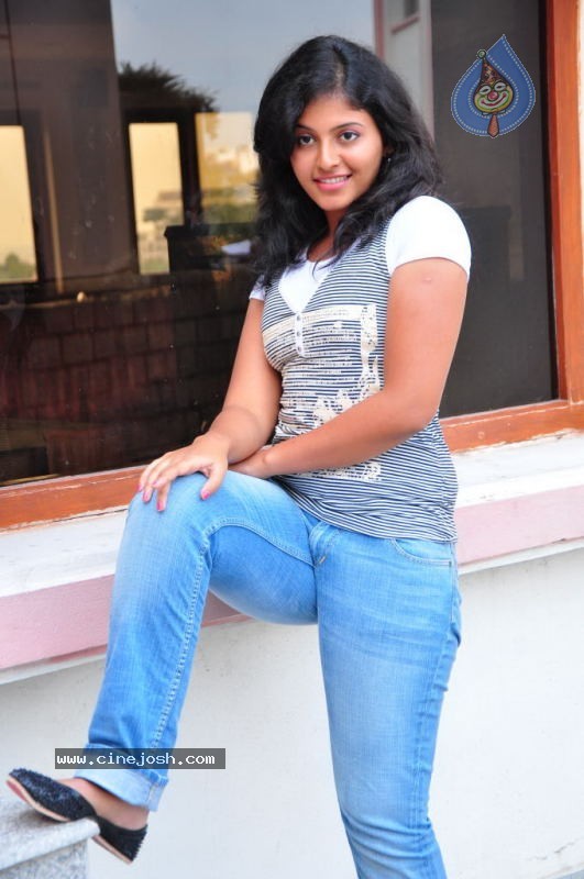 Anjali Photos - 72 / 110 photos