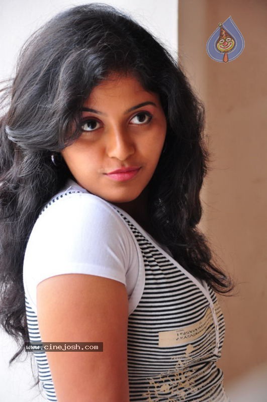 Anjali Photos - 99 / 110 photos