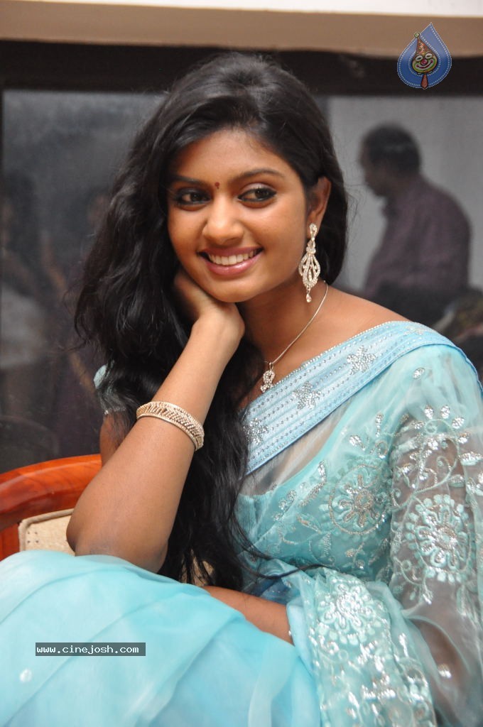 Anjana Hot Pics - 35 / 50 photos