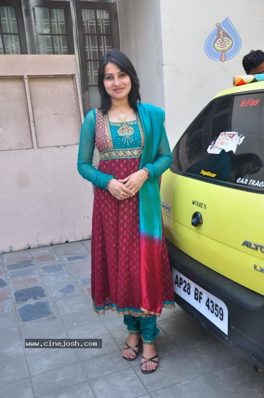 Anju Asrani Stills - 11 / 46 photos