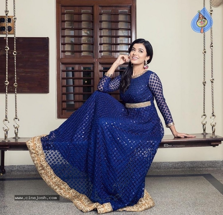 Anju Kurian Latest Images - 9 / 11 photos