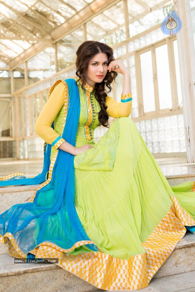 Ankita Shorey New Stills - 17 / 18 photos