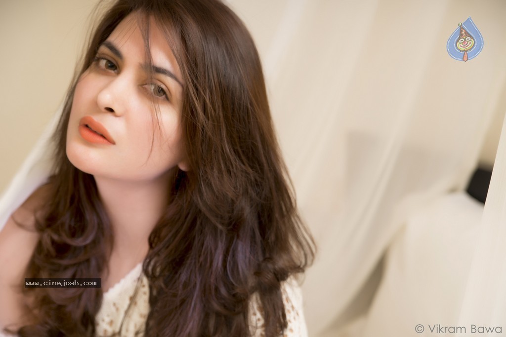 Ankita Shorey New Stills - 18 / 18 photos