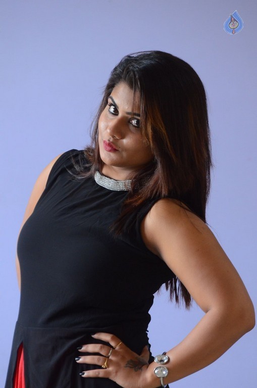 Ankitha New Photos - 22 / 40 photos