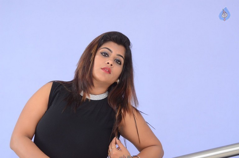 Ankitha New Photos - 30 / 40 photos