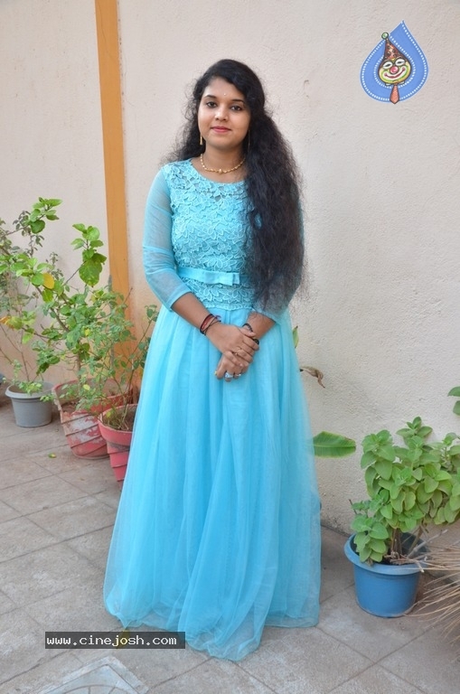 Anu Krishna Latest Stills - 8 / 12 photos