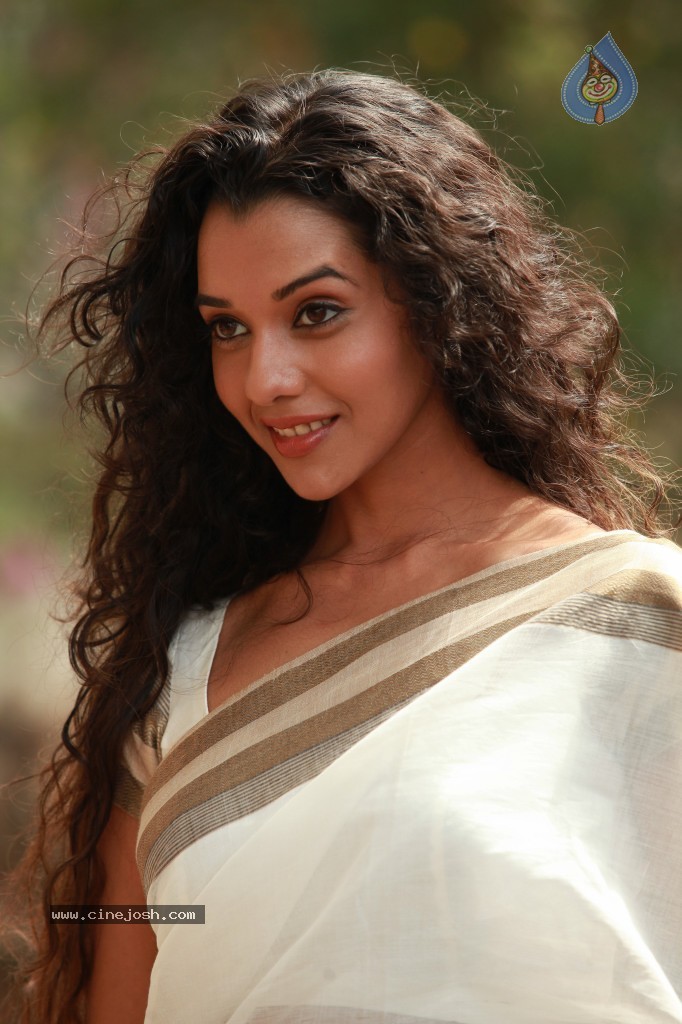 Anu Priya New Gallery - 10 / 23 photos