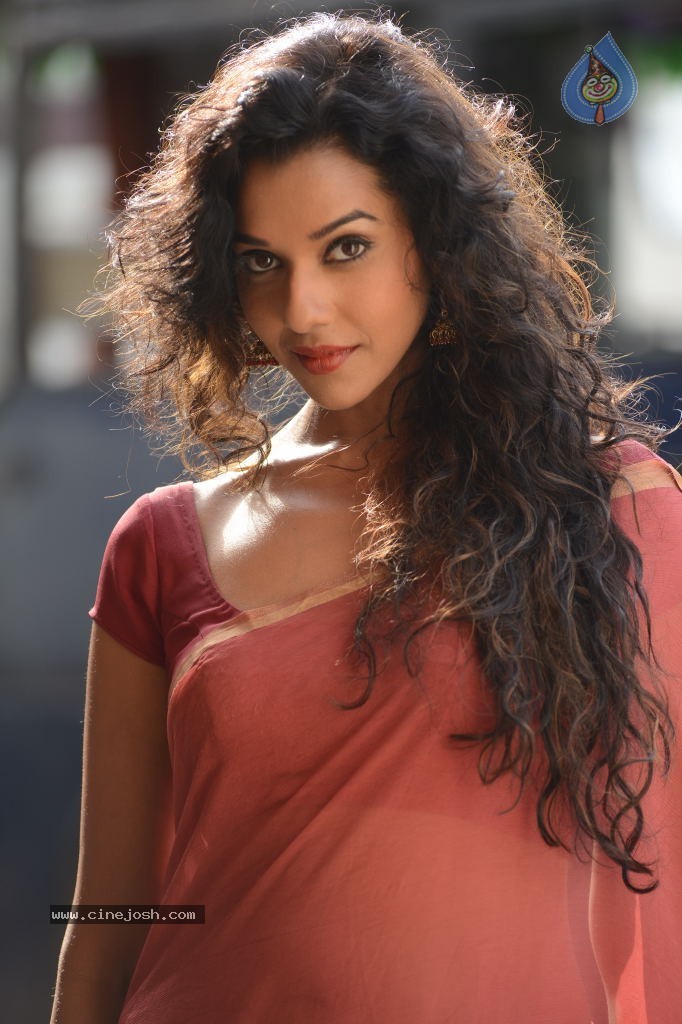 Anu Priya New Gallery - 34 / 124 photos