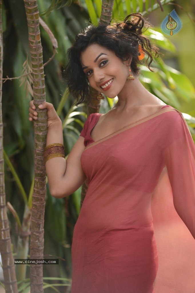 Anu Priya New Gallery - 39 / 124 photos