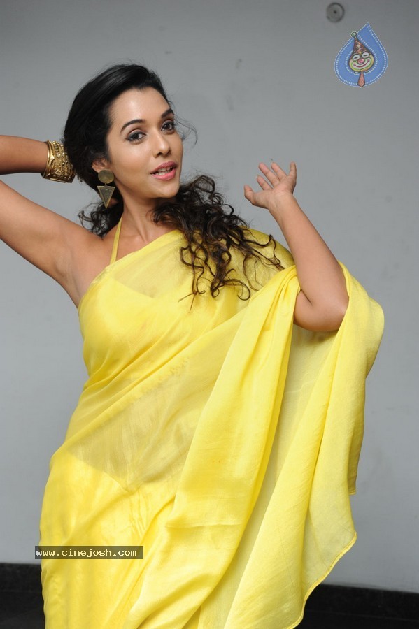 Anu Priya New Stills - 27 / 39 photos