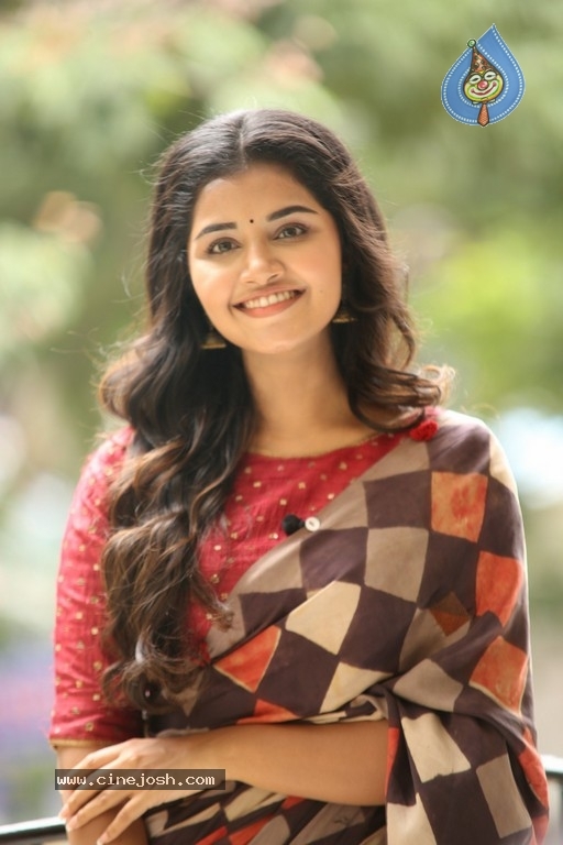 Anupama Parameswaran Interview Photos - 50 / 54 photos