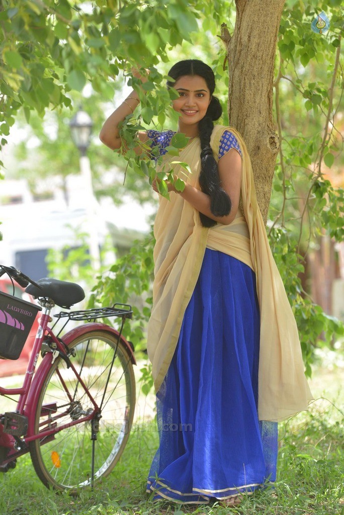 Anupama Parameswaran Latest Photos - 48 / 63 photos