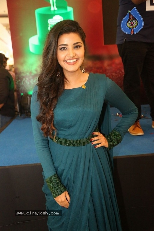 Anupama Parameswaran Latest Stills - 2 / 21 photos