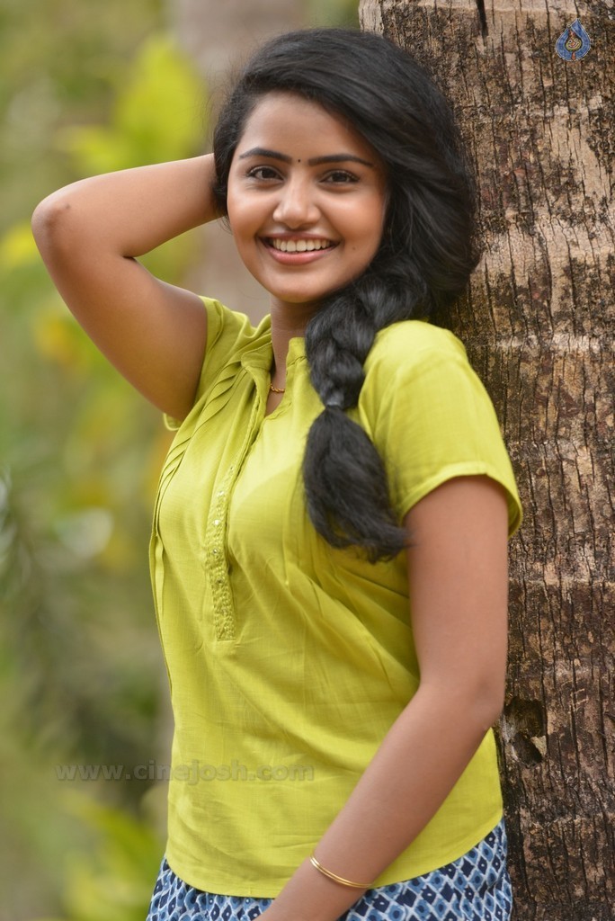 Anupama Parameswaran New Pics - 28 / 35 photos