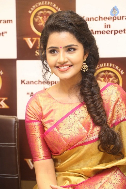 Anupama Parameswaran New Pics - 34 / 50 photos