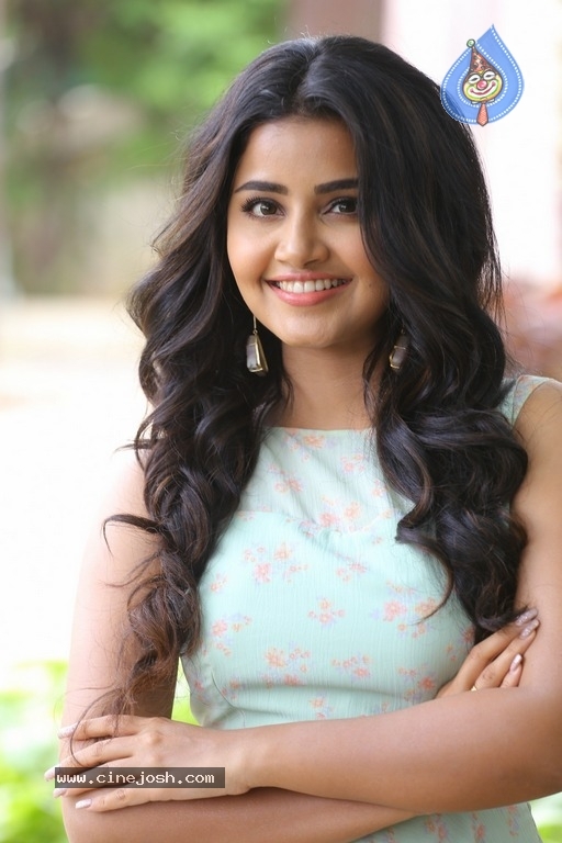 Anupama Parameswaran New Pics - 9 / 41 photos