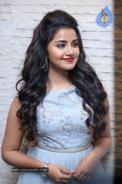 Anupama Parameswaran Stills - 1 / 36 photos