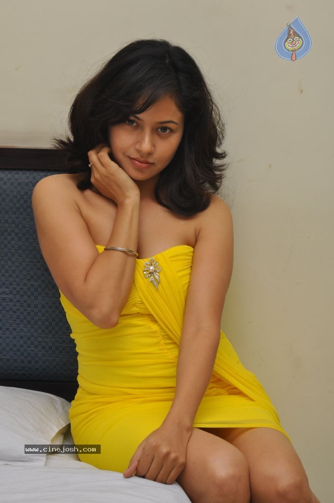 Anupoorva Spicy Stills - 24 / 147 photos
