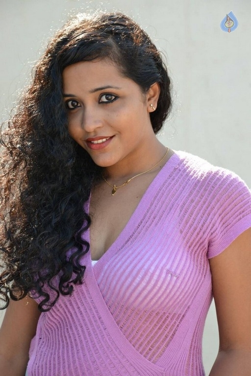 Anusha Nair Latest Photos - 8 / 21 photos