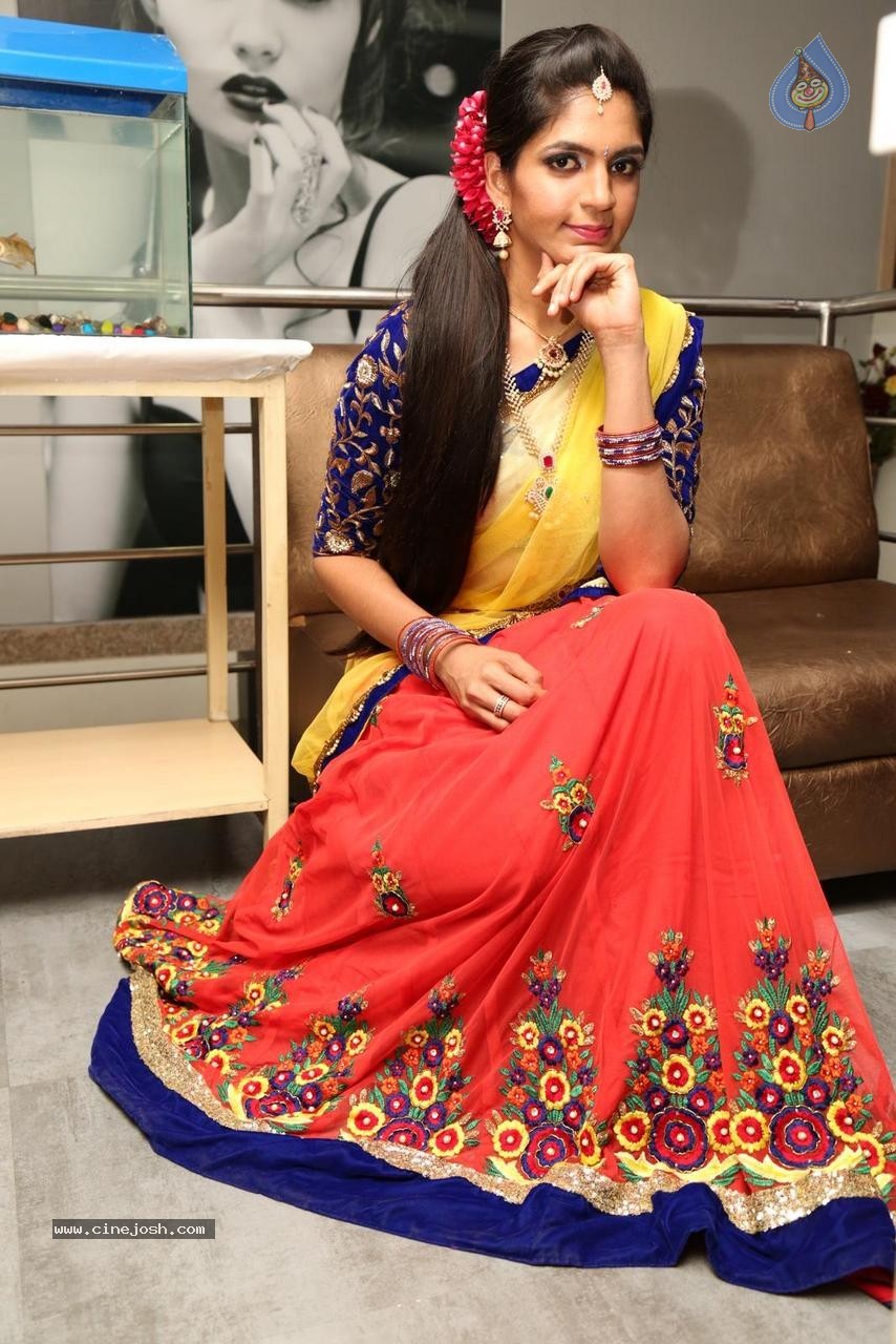 Anusha New Photos - 12 / 56 photos