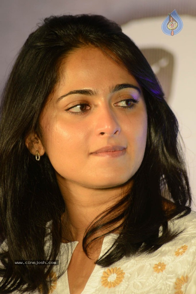 Anushka at Mirchi Movie Success Meet - 16 / 47 photos