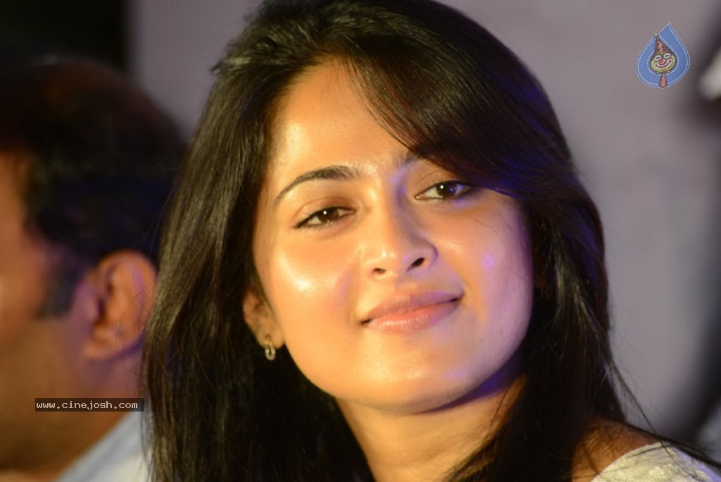Anushka at Mirchi Movie Success Meet - 42 / 47 photos