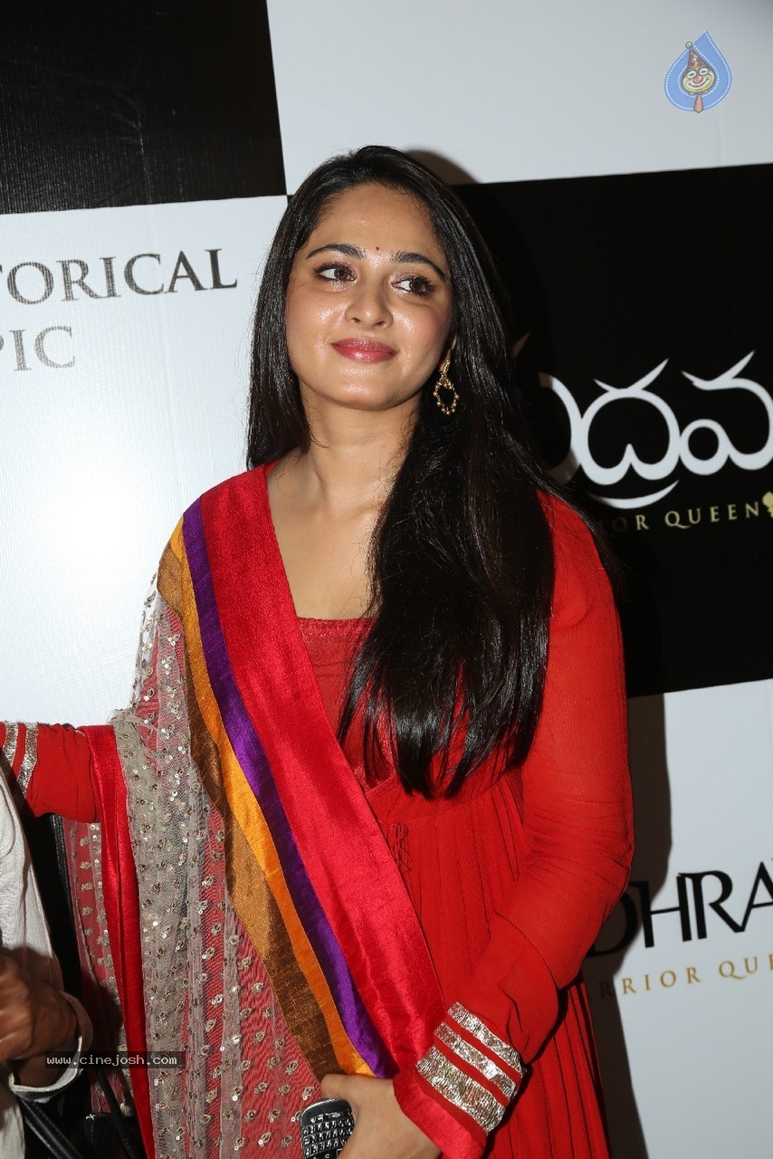 Anushka at Rudramadevi Trailer Launch - 29 / 64 photos