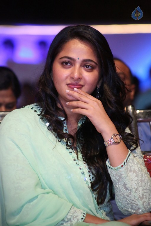 Anushka at Show Time Audio Launch - 19 / 42 photos