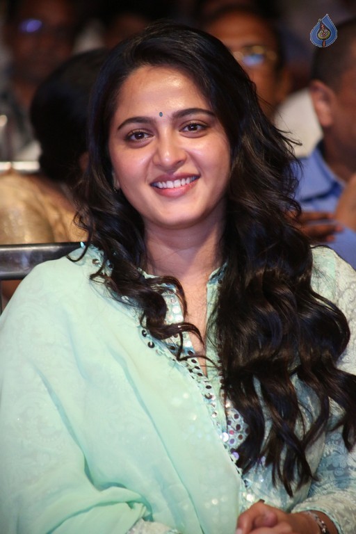 Anushka at Show Time Audio Launch - 41 / 42 photos