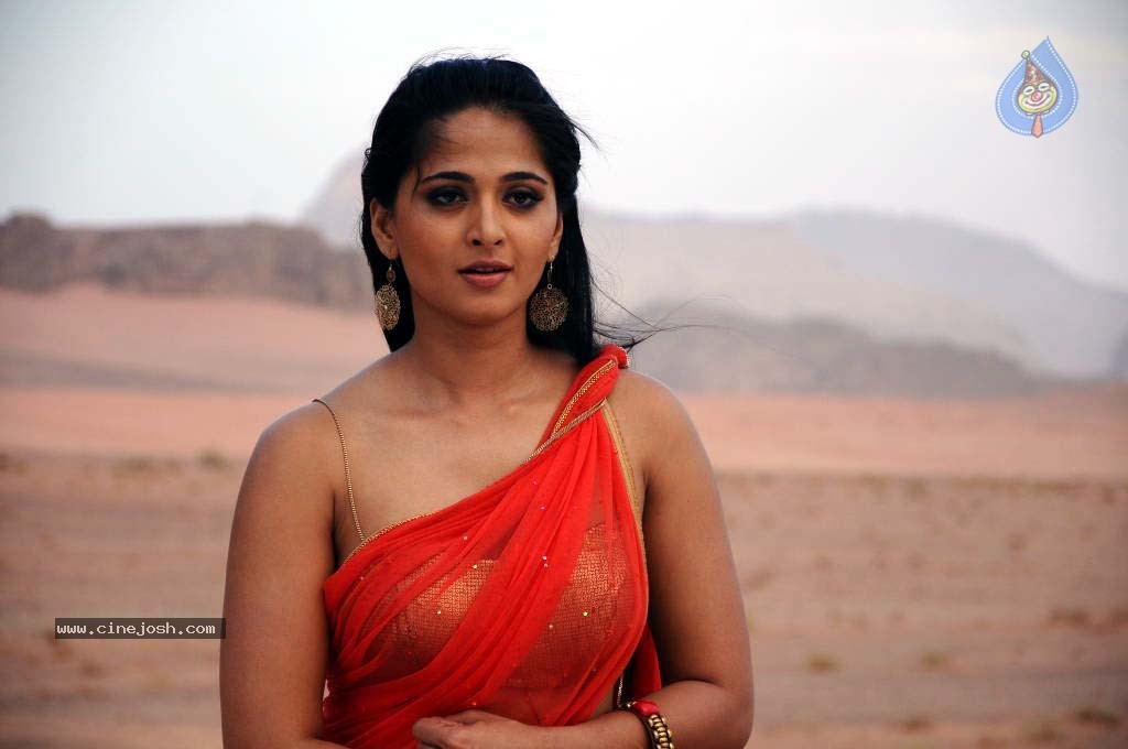Anushka High Resolution Stills - 37 / 99 photos