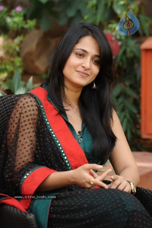 Anushka Latest Photos - 7 / 44 photos