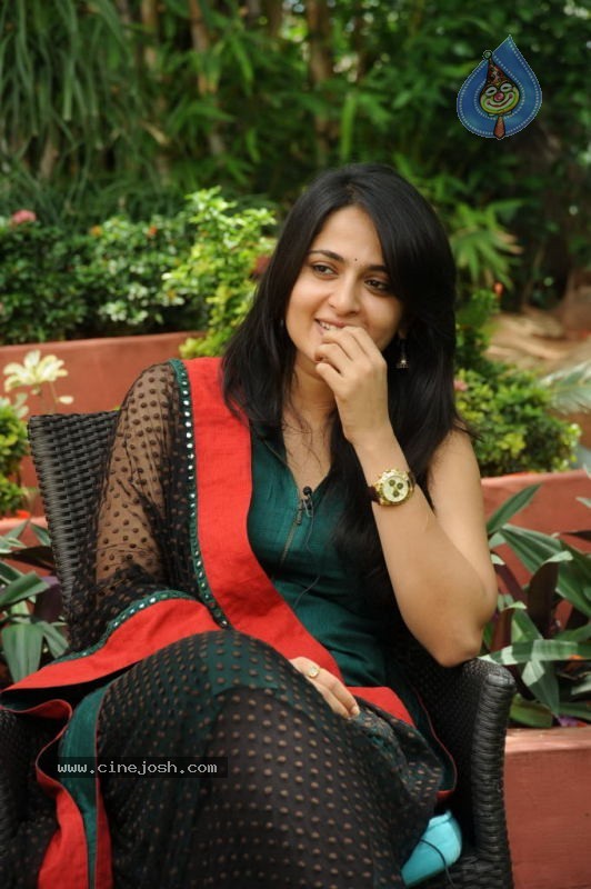 Anushka Latest Photos - 23 / 44 photos