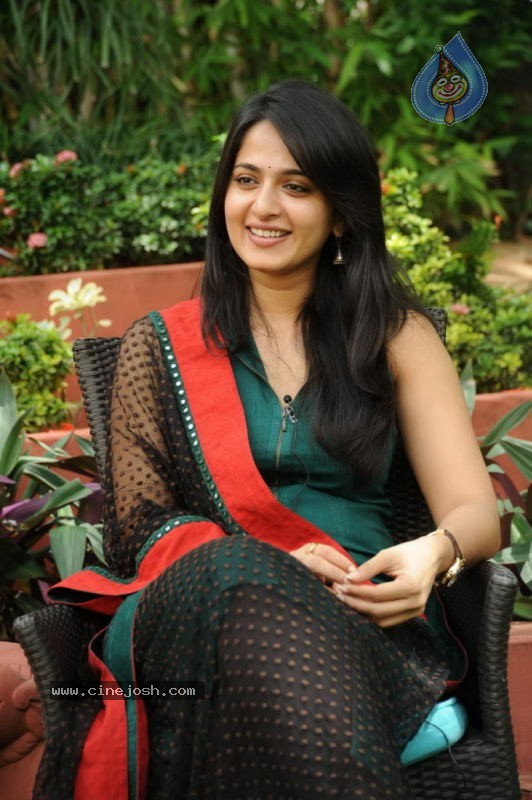 Anushka Latest Photos - 27 / 44 photos