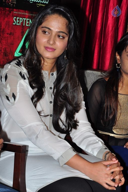 Anushka Latest Photos - 9 / 63 photos