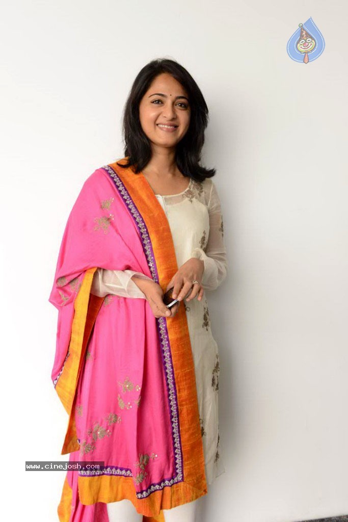 Anushka Latest Photos - 46 / 73 photos