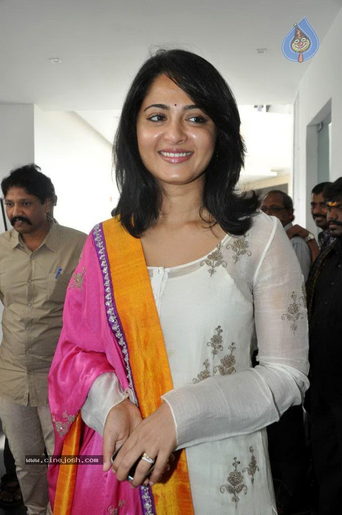 Anushka Latest Photos - 50 / 73 photos