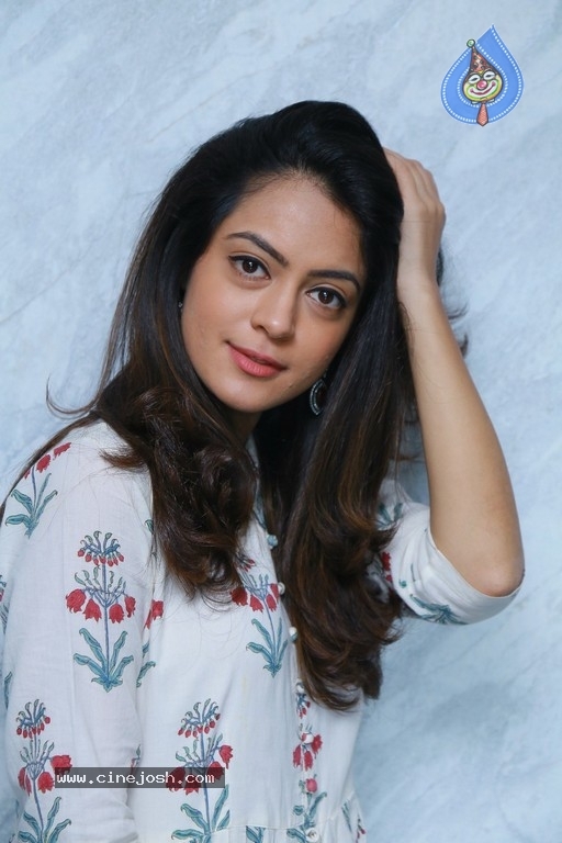 Anya Singh Interview Photos - 18 / 21 photos