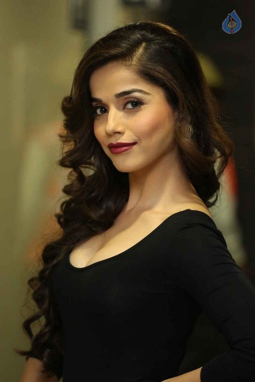 Aparna Bajpai Latest Photos - 27 / 63 photos