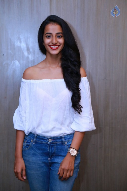 Apoorva Photos - 12 / 14 photos