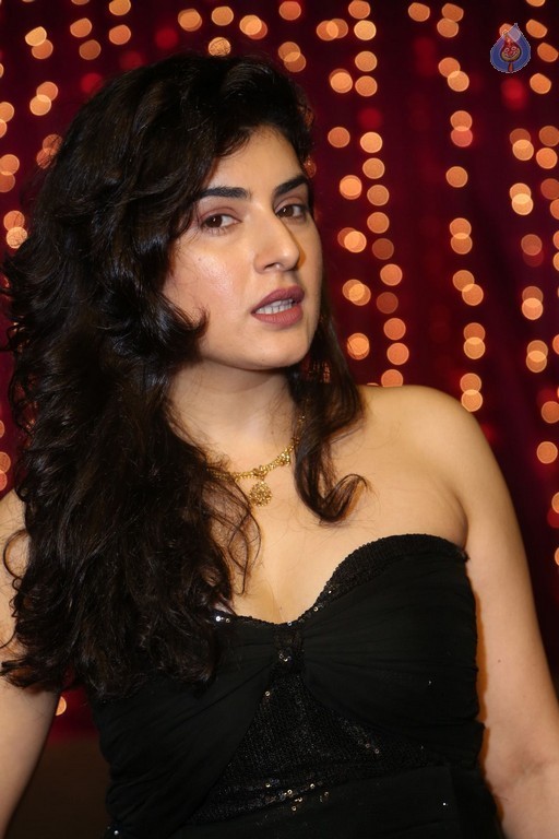 Archana at Zee Telugu Apsara Awards - 8 / 21 photos