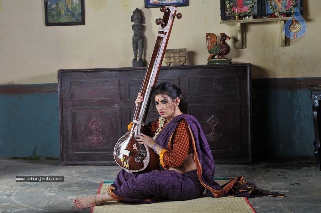 Archana Gallery - 16 / 59 photos