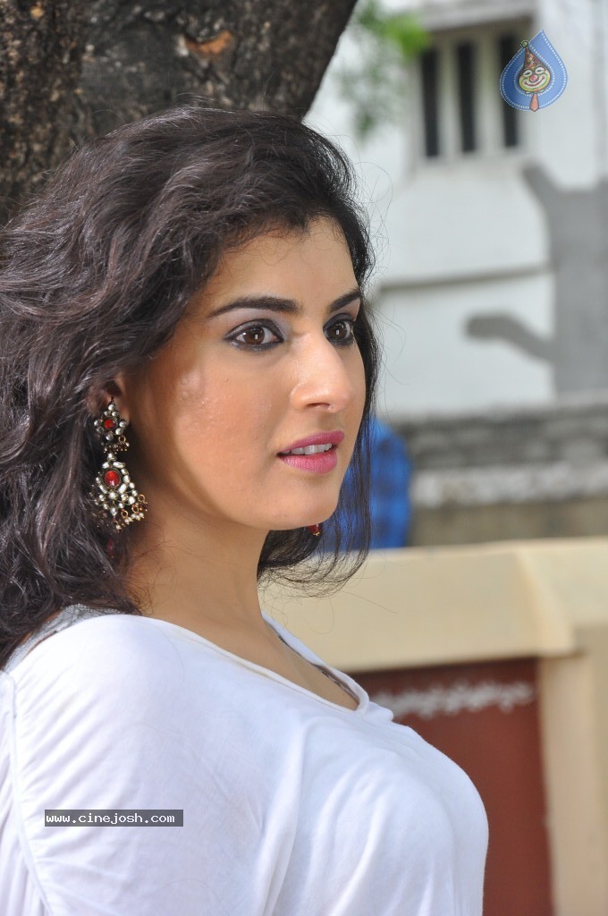 Archana Latest Photos - 15 / 94 photos